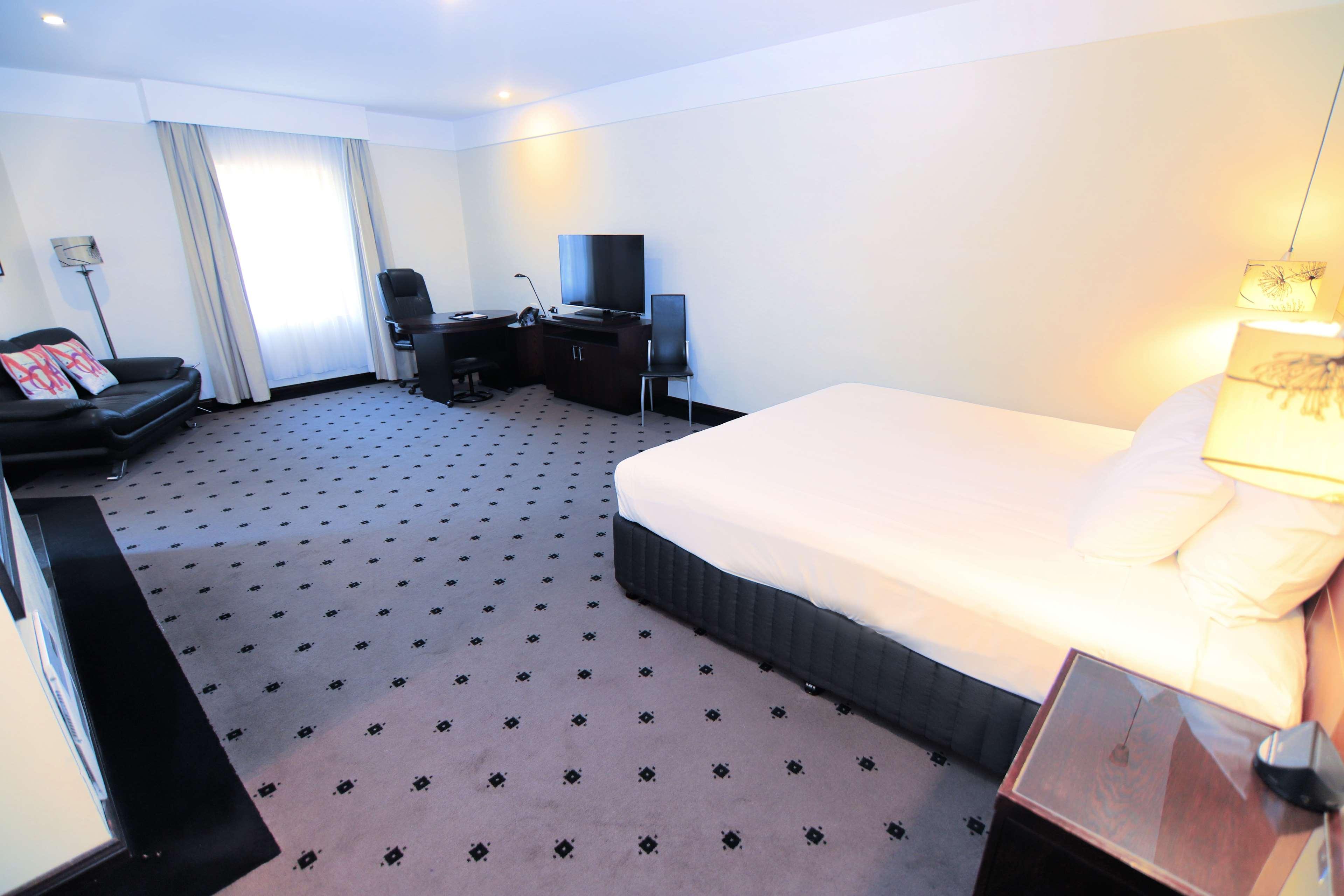 Best Western Plus غولبورن المظهر الخارجي الصورة